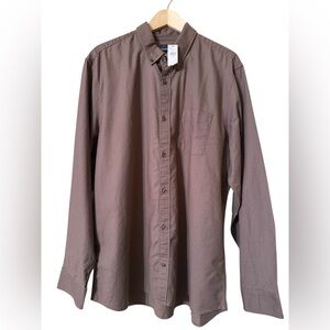 NWT Gap Brown button up long sleeve standard fit stretch shirt
